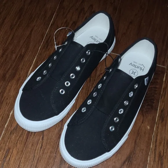 Hurley Women's CHLOE Black and White Casual Sneakers - Size 7 - Picture 6 of 11